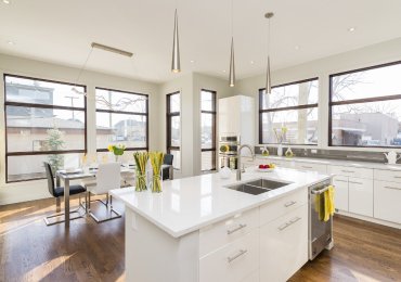 How Eazzyfind Simplifies Booking For Service-Based Businesses